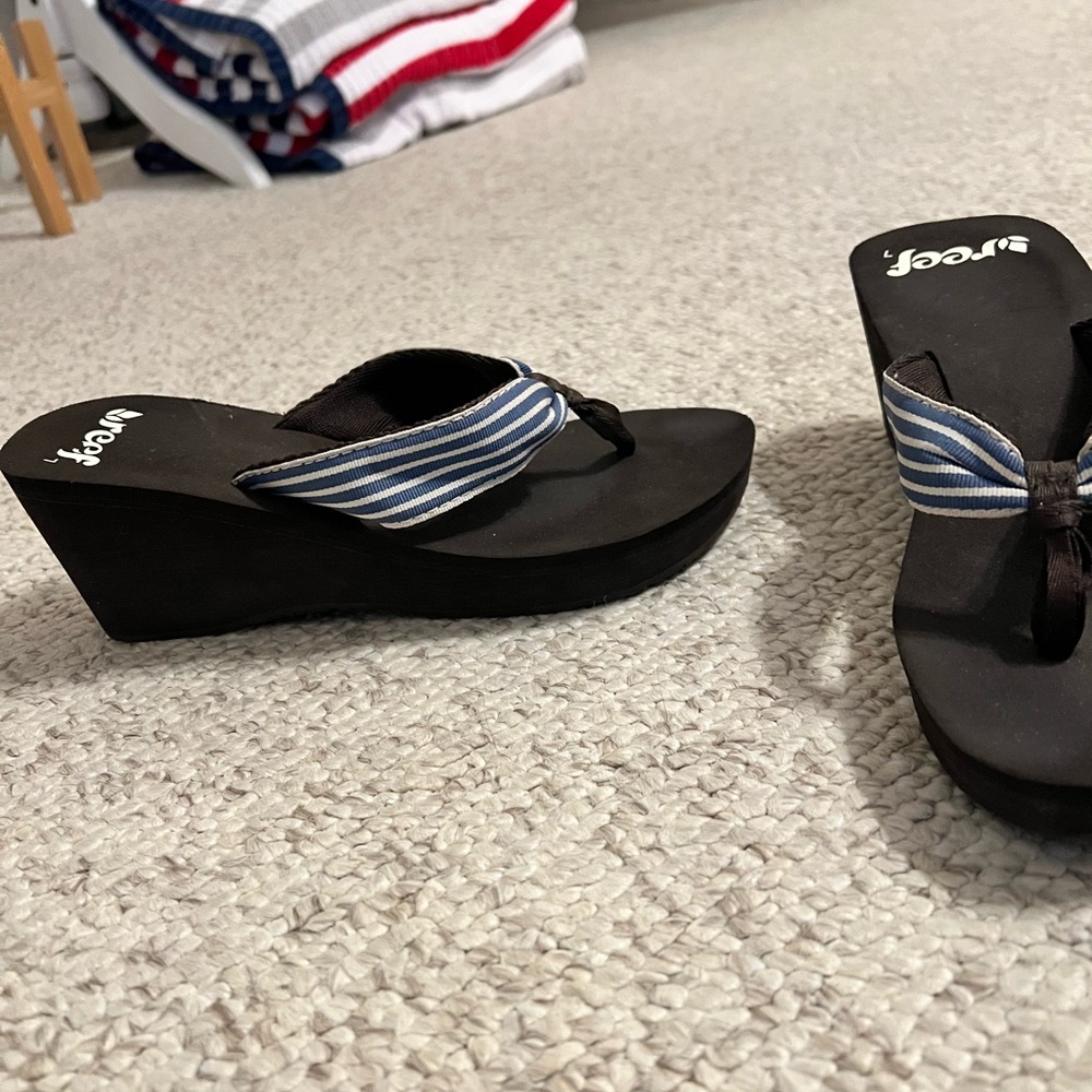 Wedge flip flop - Picture 3 of 3